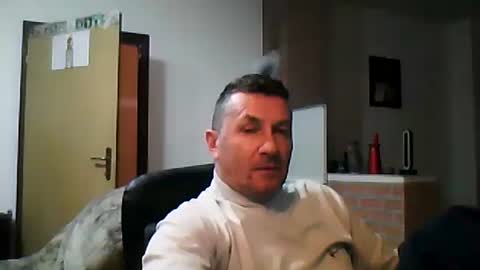 Snapshot of shaomy711 chatting on 6, 1, 2025 excelo21 online show from 6, 1, 2025