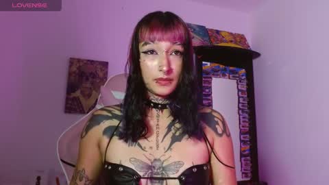 sharaross1 online show from 14, 5, 2026