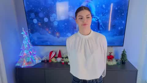 Holly online show from 1, 2, 2026