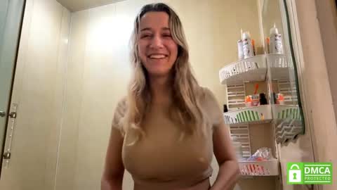 Snapshot of sharitaklemme chatting on 31, 5, 2026 Coraline online show from 31, 5, 2026