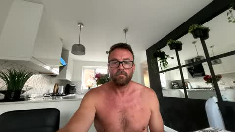 Snapshot of sharksboy16 chatting on 29, 5, 2026 Sharksboy online show from 29, 5, 2026
