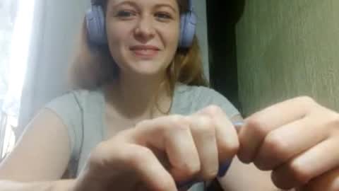 Snapshot of sharlalaskin chatting on 29, 9, 2025 Annie online show from 29, 9, 2025