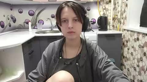 Snapshot of sharleenyodis chatting on 1, 7, 2026 Sara online show from 1, 7, 2026