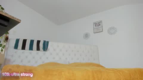 Snapshot of sharlot_evans_ chatting on 17, 12, 2025 Sharlot online show from 17, 12, 2025