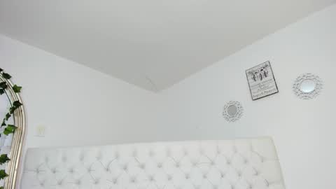 Sharlot online show from 9, 1, 2026