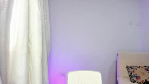 Hi fiends ---- I usually start online from Monday to Friday from 1000 am Saturdays and Sundays at 600 am Colombia time online show from 10, 3, 2025