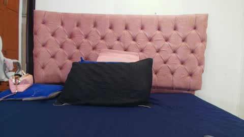 Snapshot of sharlott_kiss chatting on 16, 1, 2025 Sharlott online show from 16, 1, 2025