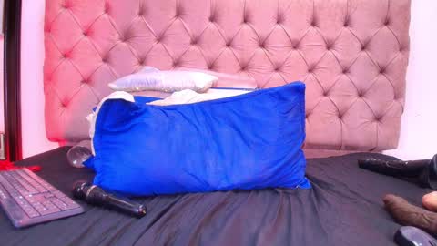Snapshot of sharlott_kiss chatting on 31, 1, 2025 Sharlott online show from 31, 1, 2025