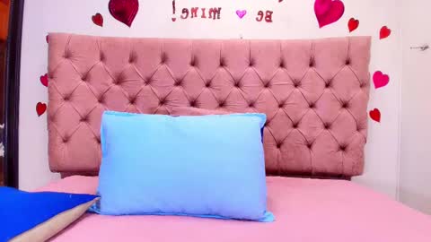 Snapshot of sharlott_kiss chatting on 28, 2, 2025 Sharlott online show from 28, 2, 2025