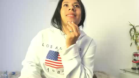 Snapshot of sharol_xx chatting on 19, 3, 2026 Sharol smile online show from 19, 3, 2026