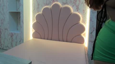Snapshot of sharon_curvvy chatting on 27, 9, 2025 Sharon Curvvy online show from 27, 9, 2025