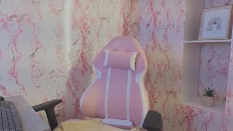 Snapshot of sharon_curvvy chatting on 17, 10, 2025 Sharon Curvvy online show from 17, 10, 2025