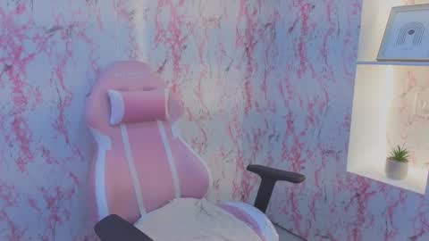 Snapshot of sharon_curvvy chatting on 9, 11, 2025 Sharon Curvvy online show from 9, 11, 2025