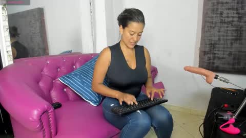 sharoncute16 online show from 19, 12, 2025