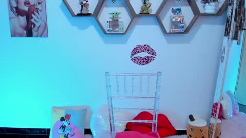Snapshot of sharonsander1 chatting on 27, 2, 2025 Sharon online show from 27, 2, 2025