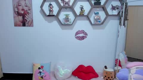 Snapshot of sharonsander1 chatting on 7, 3, 2025 Sharon online show from 7, 3, 2025