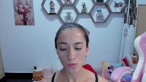 Snapshot of sharonsander1 chatting on 8, 3, 2025 Sharon online show from 8, 3, 2025
