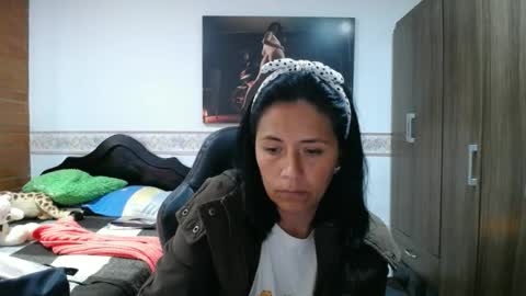 Snapshot of sharoon__cherry_ chatting on 7, 5, 2026 sharon online show from 7, 5, 2026