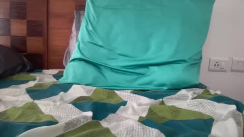 Snapshot of shash2014 chatting on 15, 2, 2025 Shashii online show from 15, 2, 2025