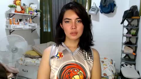 Snapshot of shasha_carreon chatting on 25, 11, 2025 shasha online show from 25, 11, 2025