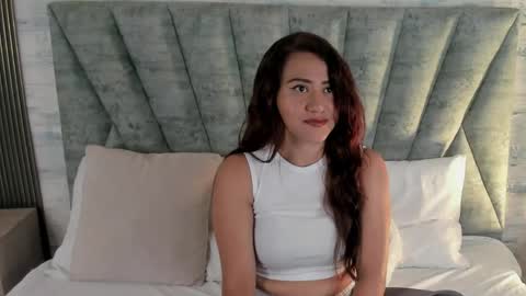 Snapshot of shashadeluxe chatting on 8, 6, 2026 shsha online show from 8, 6, 2026