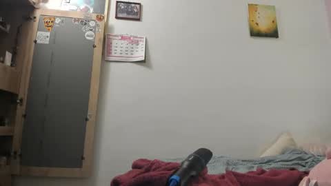 Snapshot of shauneefoxx_ chatting on 5, 4, 2026 shauneefoxx_ online show from 5, 4, 2026