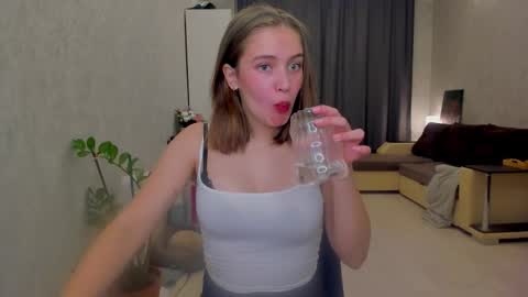 shawty__mariaa online show from 6, 10, 2025