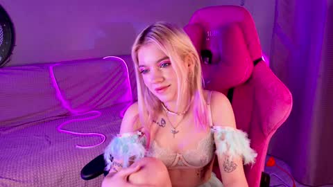 Lola online show from 13, 1, 2025