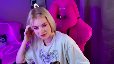 Lola online show from 15, 2, 2025