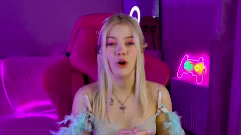 Lola online show from 20, 2, 2025