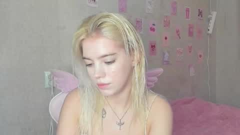 Lola online show from 8, 9, 2025