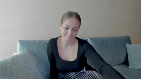 Snapshot of shawty_sue chatting on 13, 12, 2025 Sue online show from 13, 12, 2025