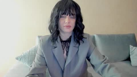 Snapshot of shawty_sue chatting on 18, 12, 2025 Sue online show from 18, 12, 2025