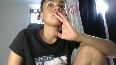 Shayna online show from 11, 12, 2024