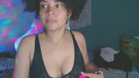 Snapshot of shayna_cute chatting on 11, 7, 2026 Shayna online show from 11, 7, 2026
