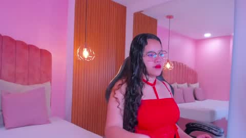 Snapshot of shayra_alina chatting on 4, 7, 2026 shayra_alina online show from 4, 7, 2026