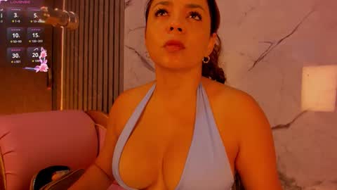 Snapshot of shayra_boobs2 chatting on 9, 1, 2026 shayra_boobs2 online show from 9, 1, 2026