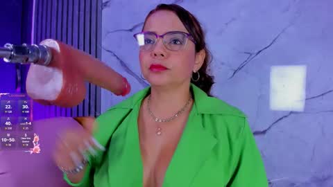 Snapshot of shayra_boobs2 chatting on 17, 3, 2026 shayra_boobs2 online show from 17, 3, 2026