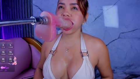 Snapshot of shayra_boobs2 chatting on 7, 4, 2026 shayra_boobs2 online show from 7, 4, 2026