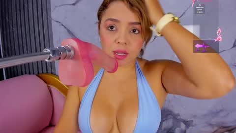 Snapshot of shayra_boobs2 chatting on 21, 4, 2026 shayra_boobs2 online show from 21, 4, 2026