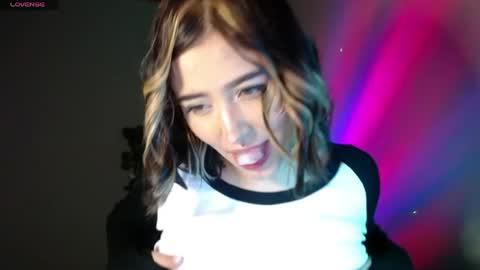 Snapshot of she_alice chatting on 29, 4, 2026 she_alice online show from 29, 4, 2026