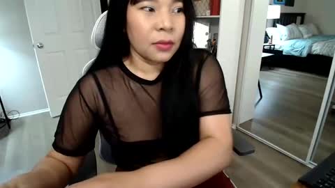 Snapshot of sheilyn_smith chatting on 9, 2, 2026 sheilyn_smith online show from 9, 2, 2026