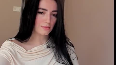 Snapshot of sheisallthat chatting on 11, 11, 2025 sheisallthat online show from 11, 11, 2025