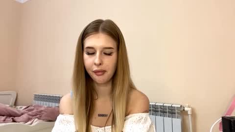 Snapshot of shelapeake chatting on 7, 10, 2025 Jenny online show from 7, 10, 2025