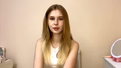 Snapshot of shelapeake chatting on 9, 10, 2025 Jenny online show from 9, 10, 2025