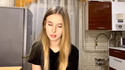 Snapshot of shelapeake chatting on 16, 10, 2025 Jenny online show from 16, 10, 2025