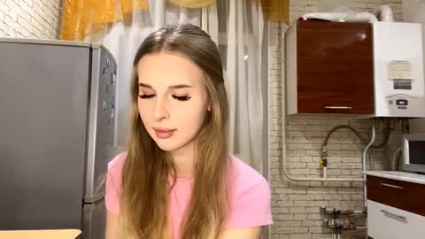 Snapshot of shelapeake chatting on 19, 10, 2025 Jenny online show from 19, 10, 2025