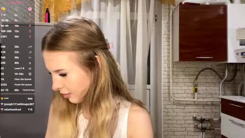 Snapshot of shelapeake chatting on 26, 10, 2025 Jenny online show from 26, 10, 2025