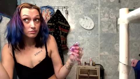 Snapshot of shelbybaby01 chatting on 20, 11, 2025 Shelby holes online show from 20, 11, 2025