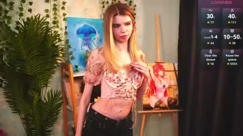 Snapshot of shelleyborom chatting on 13, 5, 2026 Sofia online show from 13, 5, 2026